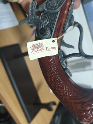 Pistola Antigua Réplica Toledo