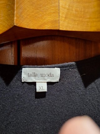 Top negro con detalle talla XL