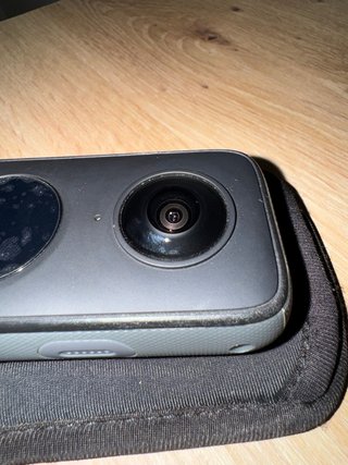 Insta360 ONE X2 con funda