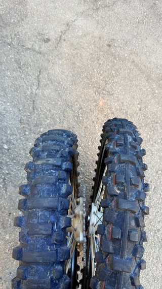 Llantas YZ 125