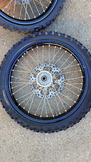 Llantas YZ 125