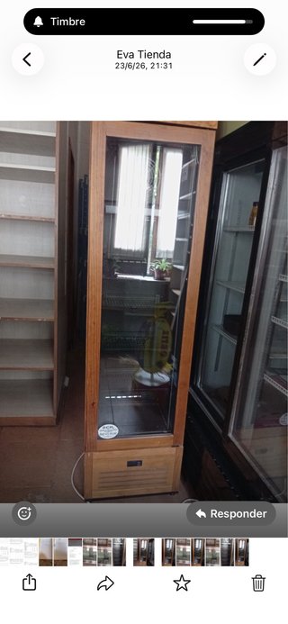 Cámara frigorífica de madera y cristal Mostrador