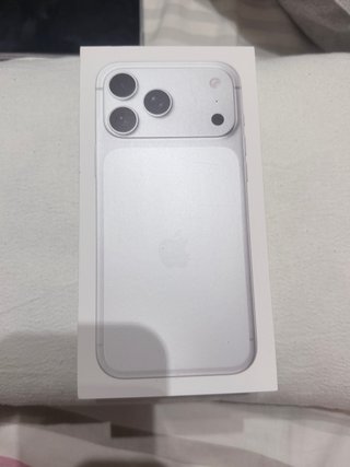 iPhone 17 Pro Max 256 GB Plata Seminuevo