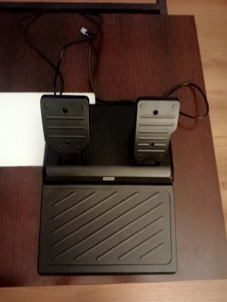 Volante PS5/PS4/PC + GT7 PS5
