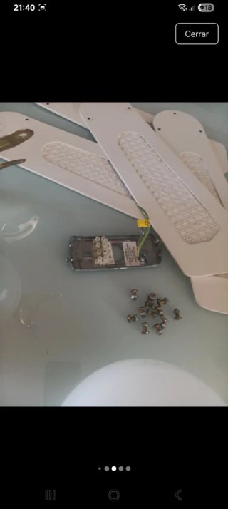 Ventilador de techo oro y blanco