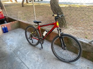 Bicicleta Montaña Roja con Suspensión de aluminio