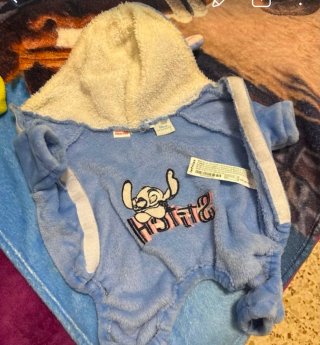 Ropa para mascotas: Stitch y Grinch,los 2 10 euros
