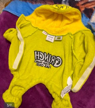 Ropa para mascotas: Stitch y Grinch,los 2 10 euros