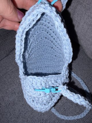 Bolsito concha azul crochet niña