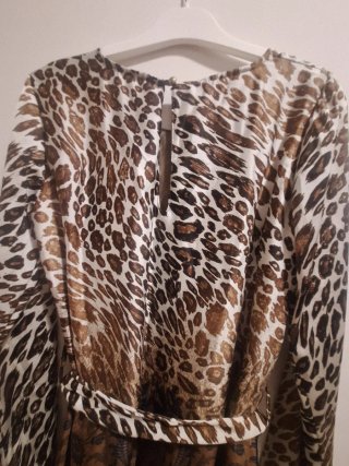 Vestido estampado animal print T M nuevo