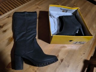 Botas altas marca Clave talla 40 nuevas