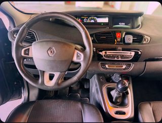 Renault Grand Scenic 2011