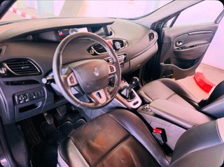 Renault Grand Scenic 2011