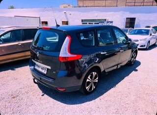 Renault Grand Scenic 2011