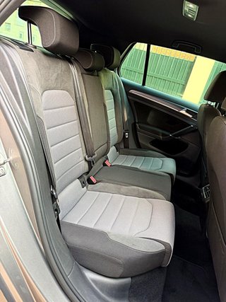 Volkswagen Golf RLINE
