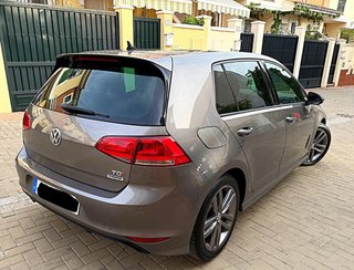 Volkswagen Golf RLINE