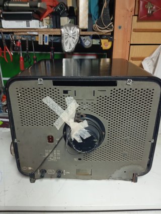 Televisor Antiguo Madera y Negro