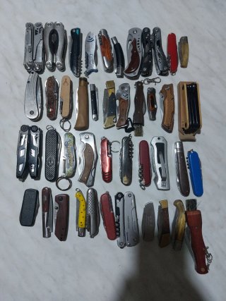 Coltello multiuso in acciaio inox
