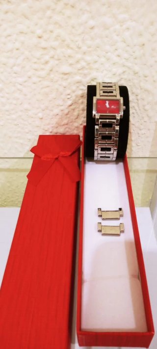 Reloj Lotus Mujer Rojo y Plateado
