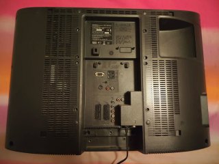 TV Sony Bravia Negra (regalo)