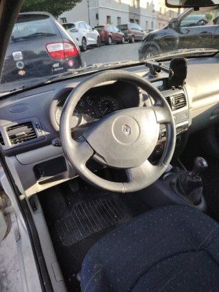 Renault Clio 2003
