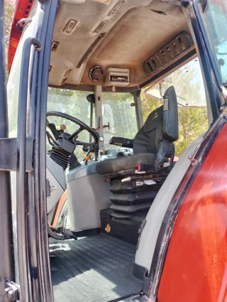 Tractor Case MX100 C