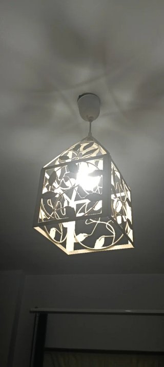Lámpara de techo decorativa hoja metal