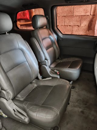 Kia Carnival 2.9 CRDi EX 5 plazas