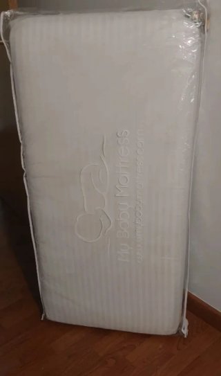 Colchón cuna con dibujo de foca