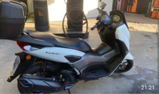 Yamaha NMAX Scooter Automática