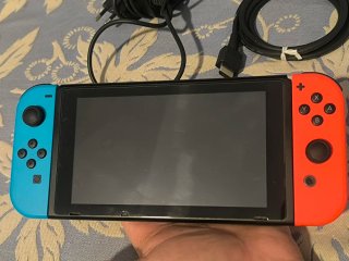 Nintendo Switch V2 con giochi