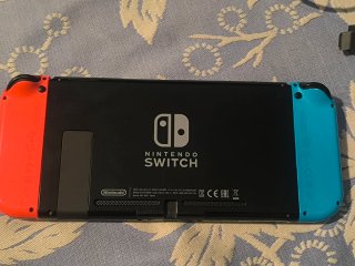 Nintendo Switch V2 con giochi