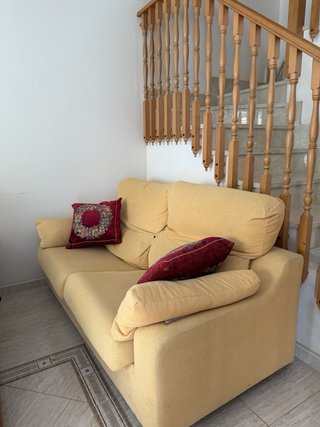 Sofá cama 2 plazas amarillo