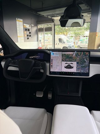 Tesla Model X Plaid 2022