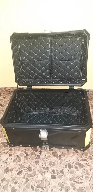 Baúl Moto 65 litros Negro Nuevo