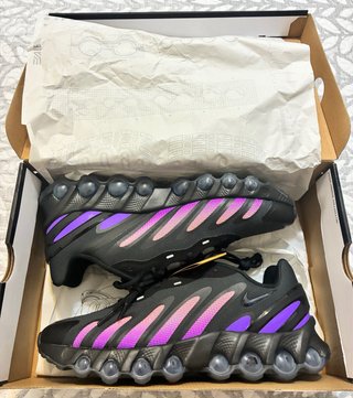 Nike Air Max DN8 Negro Púrpura Talla 47