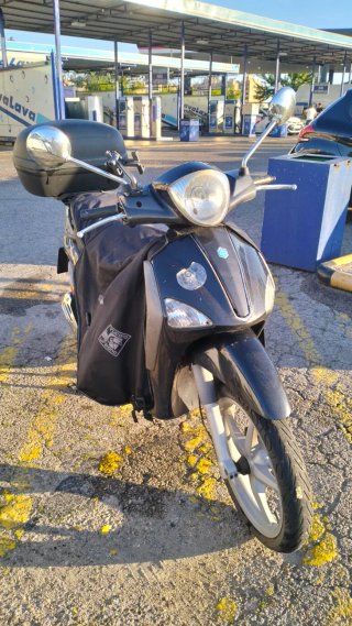 Piaggio Liberty 125 Negra