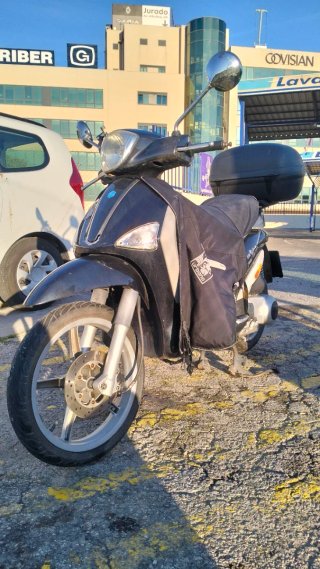 Piaggio Liberty 125 Negra
