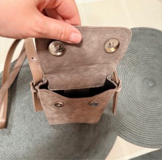Bolso bandolera ante topo