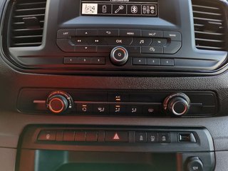Peugeot Expert 2.0 BLUEHDI 145 S&S STANDARD 4P 8 PLAZAS (GANCHO REMOLQUE)