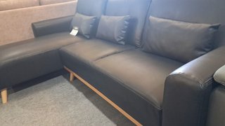 Chaiselongue polipiel negro y beige