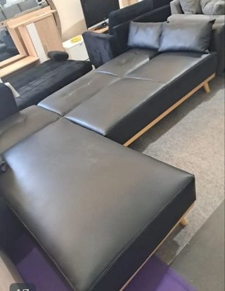 Chaiselongue polipiel negro y beige