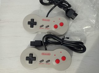 Famicom AV Consola