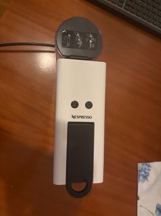 Cafetera Nespresso Krups Essenza Mini