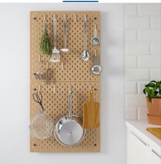 Tablero perforado para organizar tus cosas de Ikea