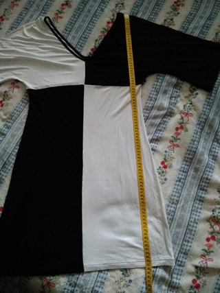 Vestido preto e branco