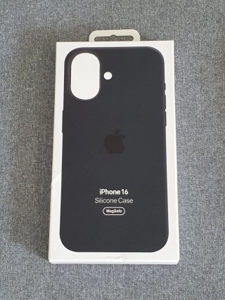 Funda iPhone 16 Silicone Case MagSafe Negra
