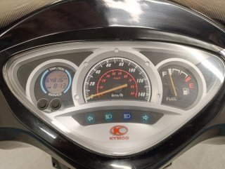 Kymco People S 125. Etiqueta C. 2008