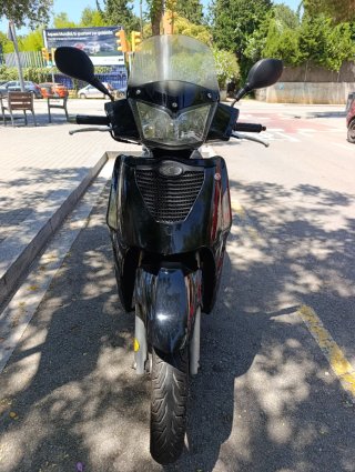 Kymco People S 125. Etiqueta C. 2008