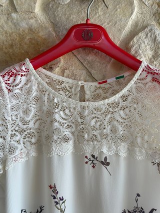 Abito bianco con pizzo e fiori - Taglia unica
